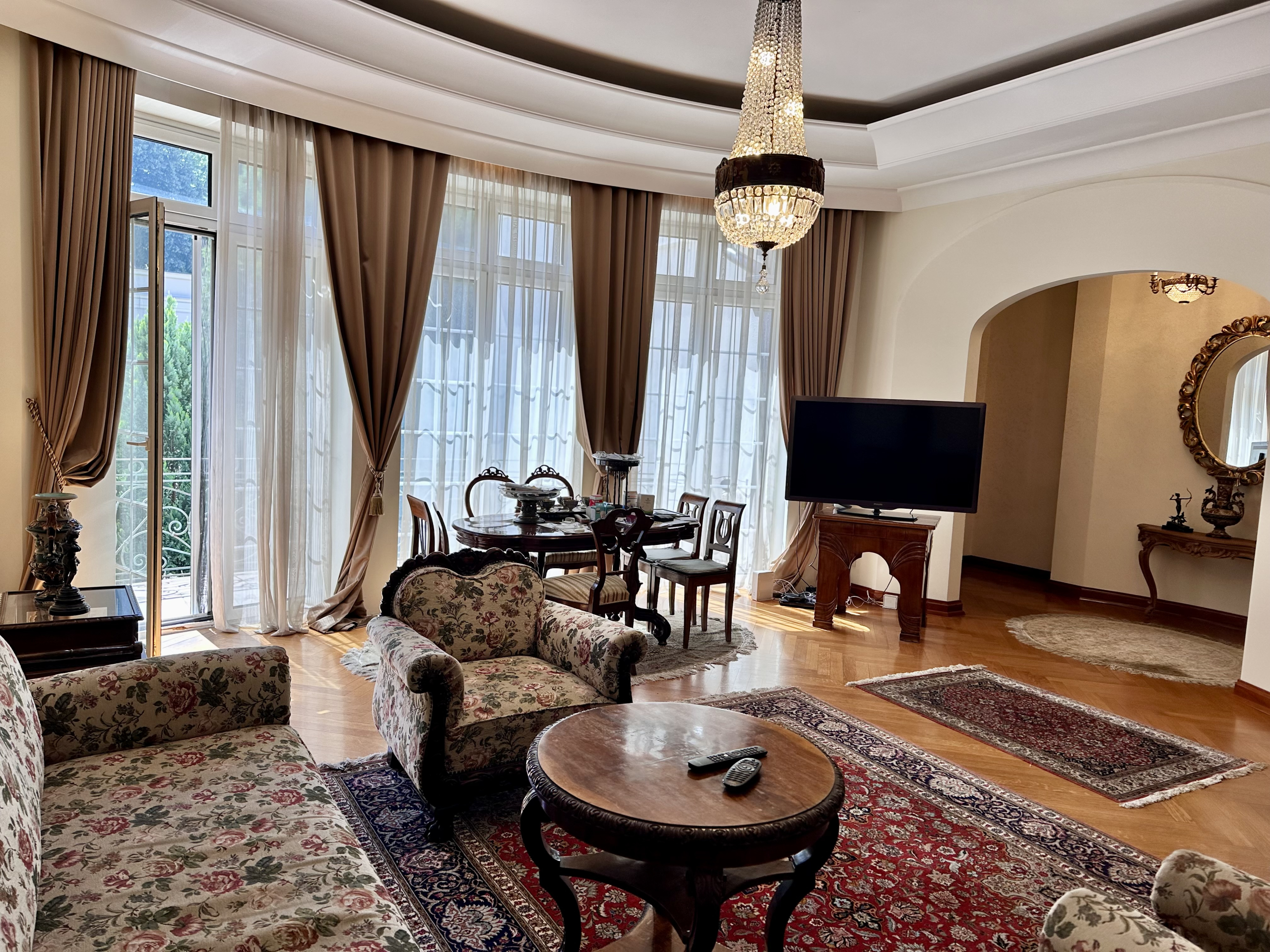 IMG_4707 Resavska ulica | Salonski stan 220 m² | Vanvremenski