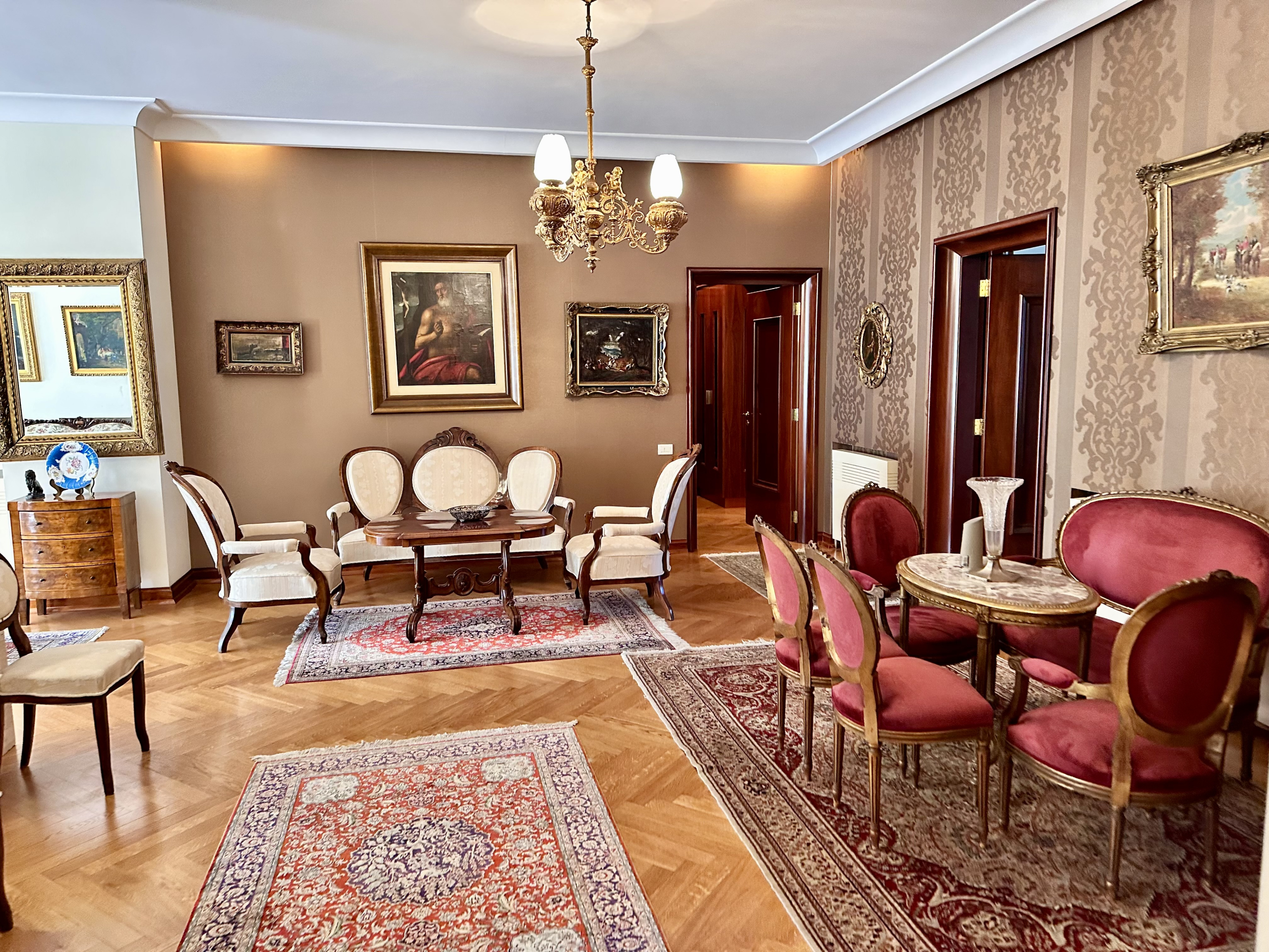 IMG_4710 Resavska ulica | Salonski stan 220 m² | Vanvremenski