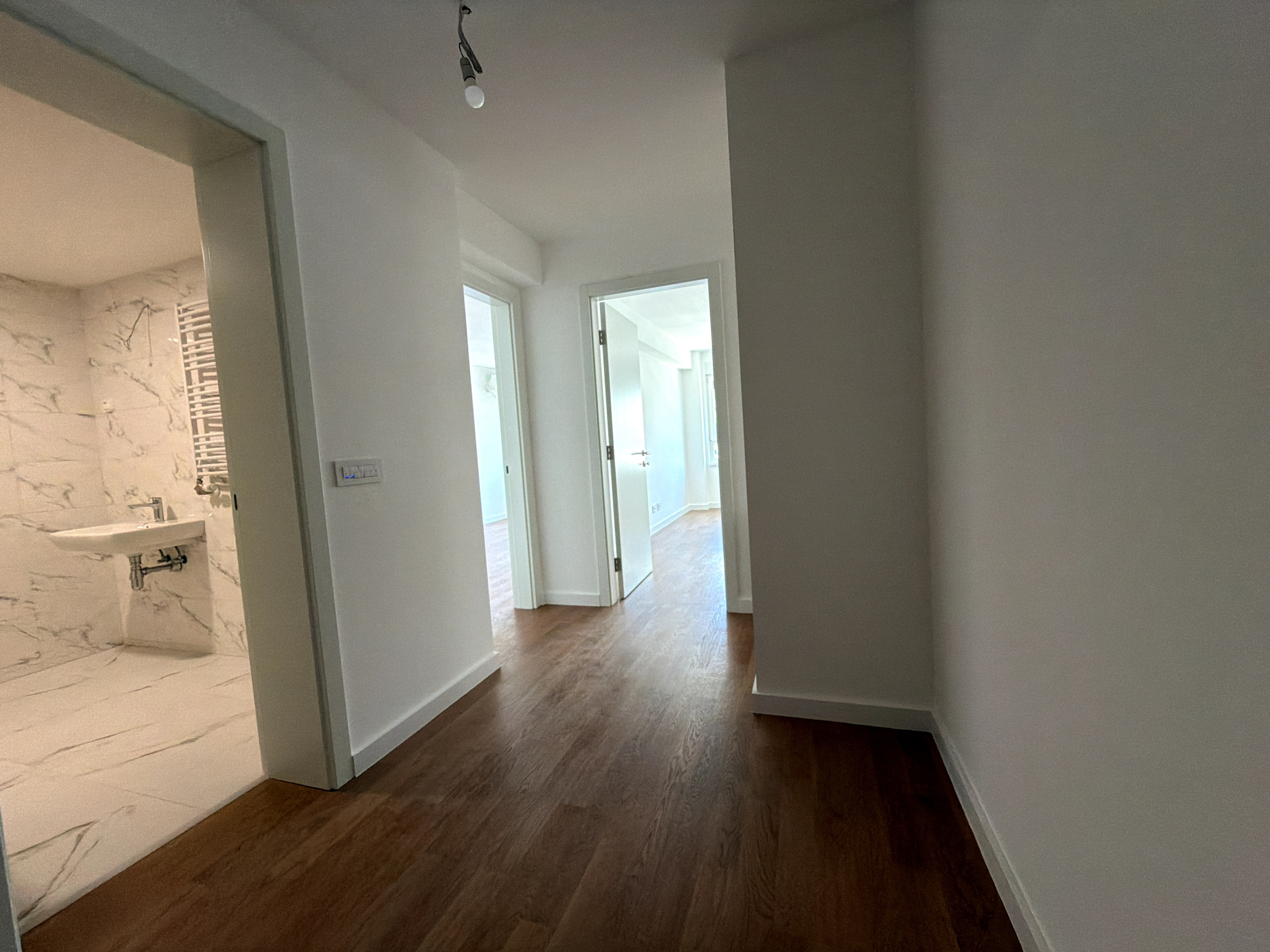 IMG_1379 Zemona Nova, Zemun – useljiv četvorosoban stan od 134,4 m² na 5. spratu