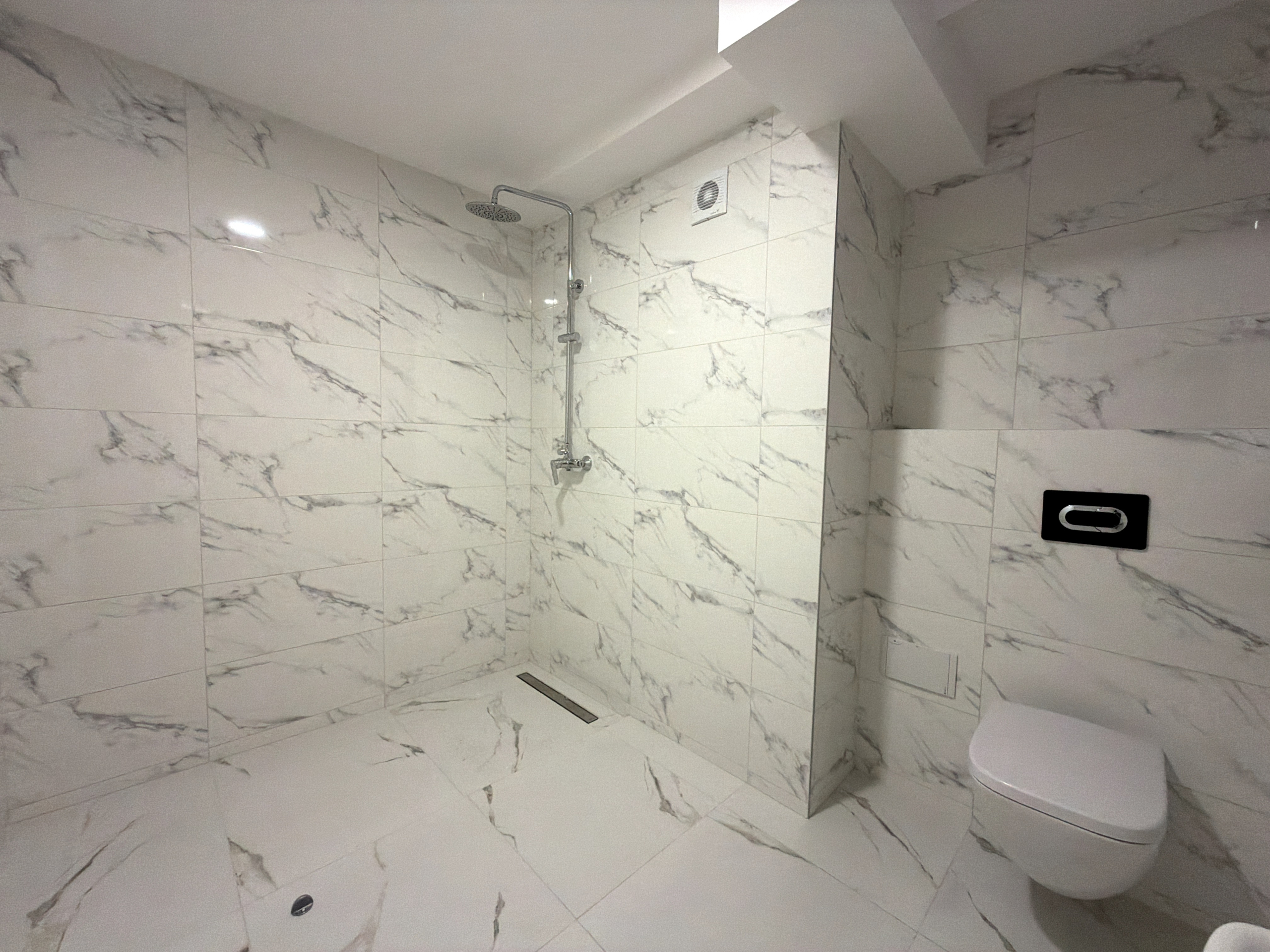 IMG_1394 Zemona Nova, Zemun – useljiv četvorosoban stan od 134,4 m² na 5. spratu