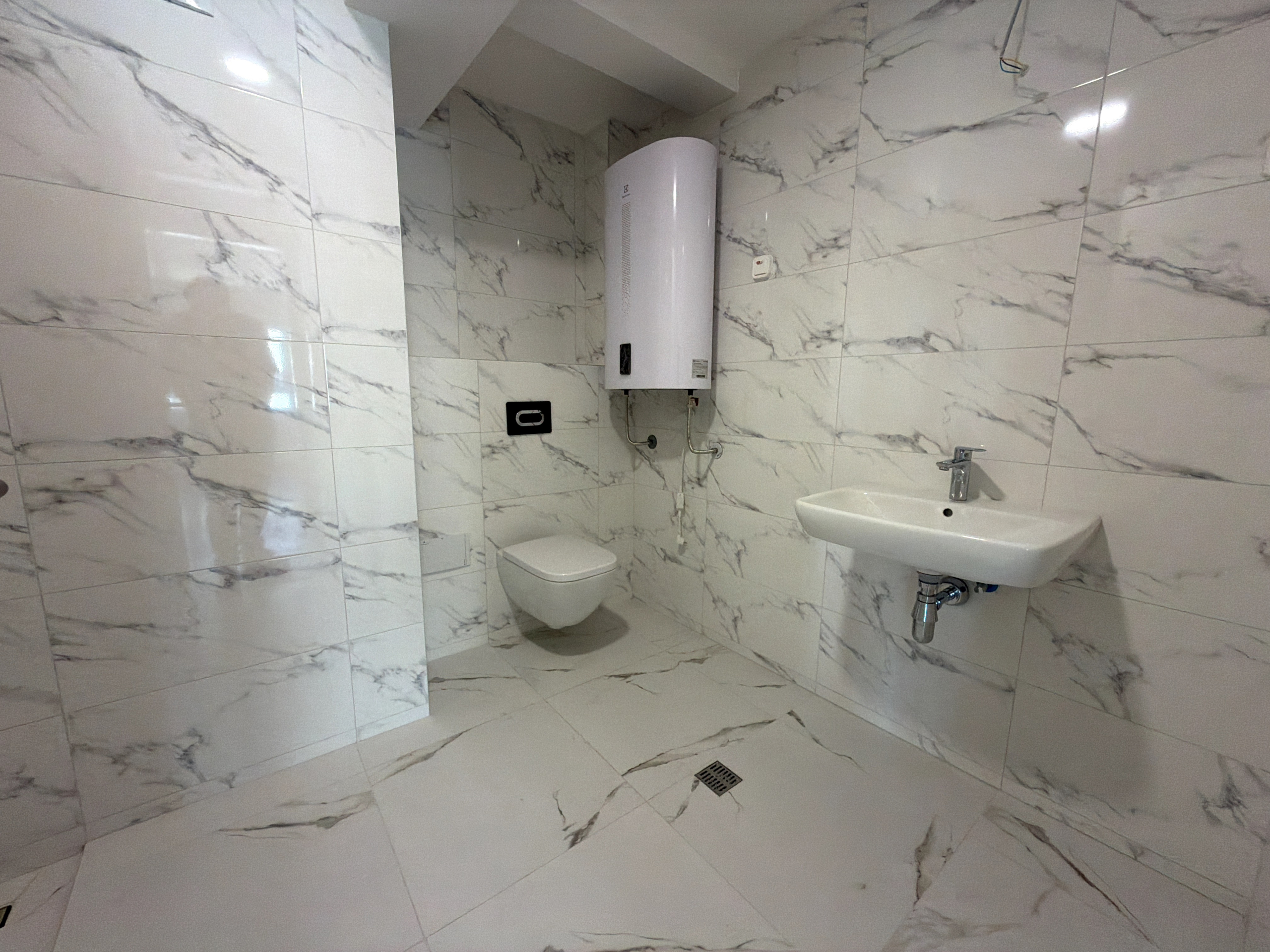 IMG_1395 Zemona Nova, Zemun – useljiv četvorosoban stan od 134,4 m² na 5. spratu