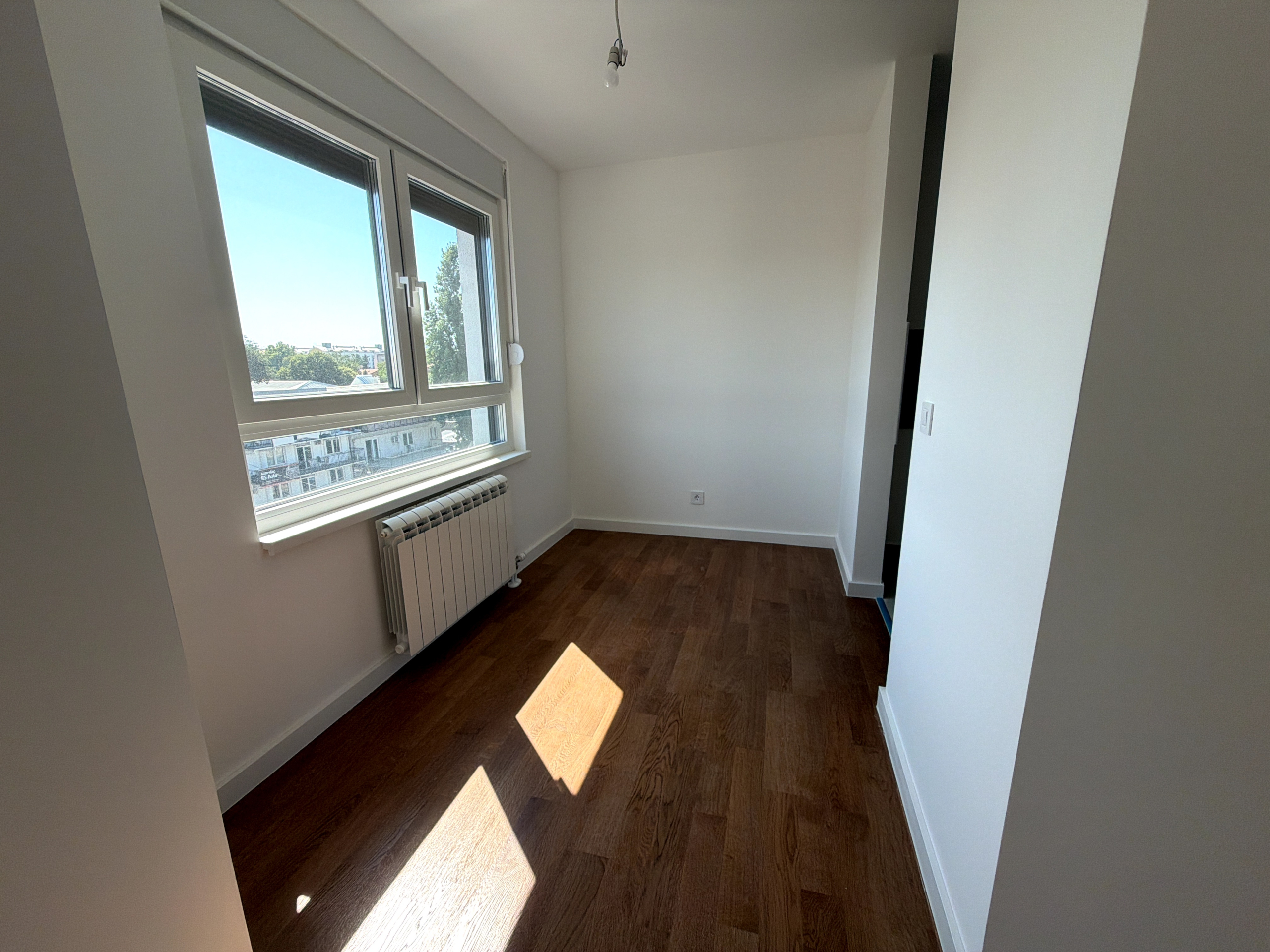 IMG_1402 Zemona Nova, Zemun – useljiv četvorosoban stan od 134,4 m² na 5. spratu