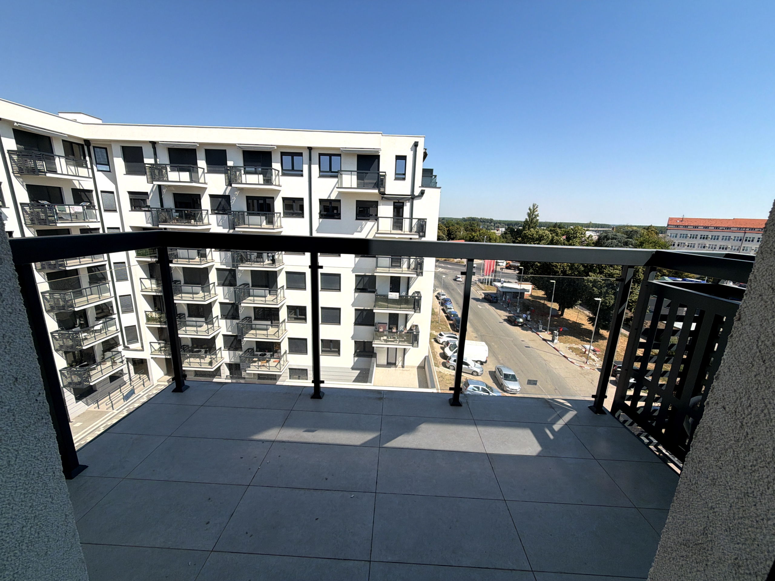 IMG_1407 Zemona Nova, Zemun – useljiv četvorosoban stan od 134,4 m² na 5. spratu